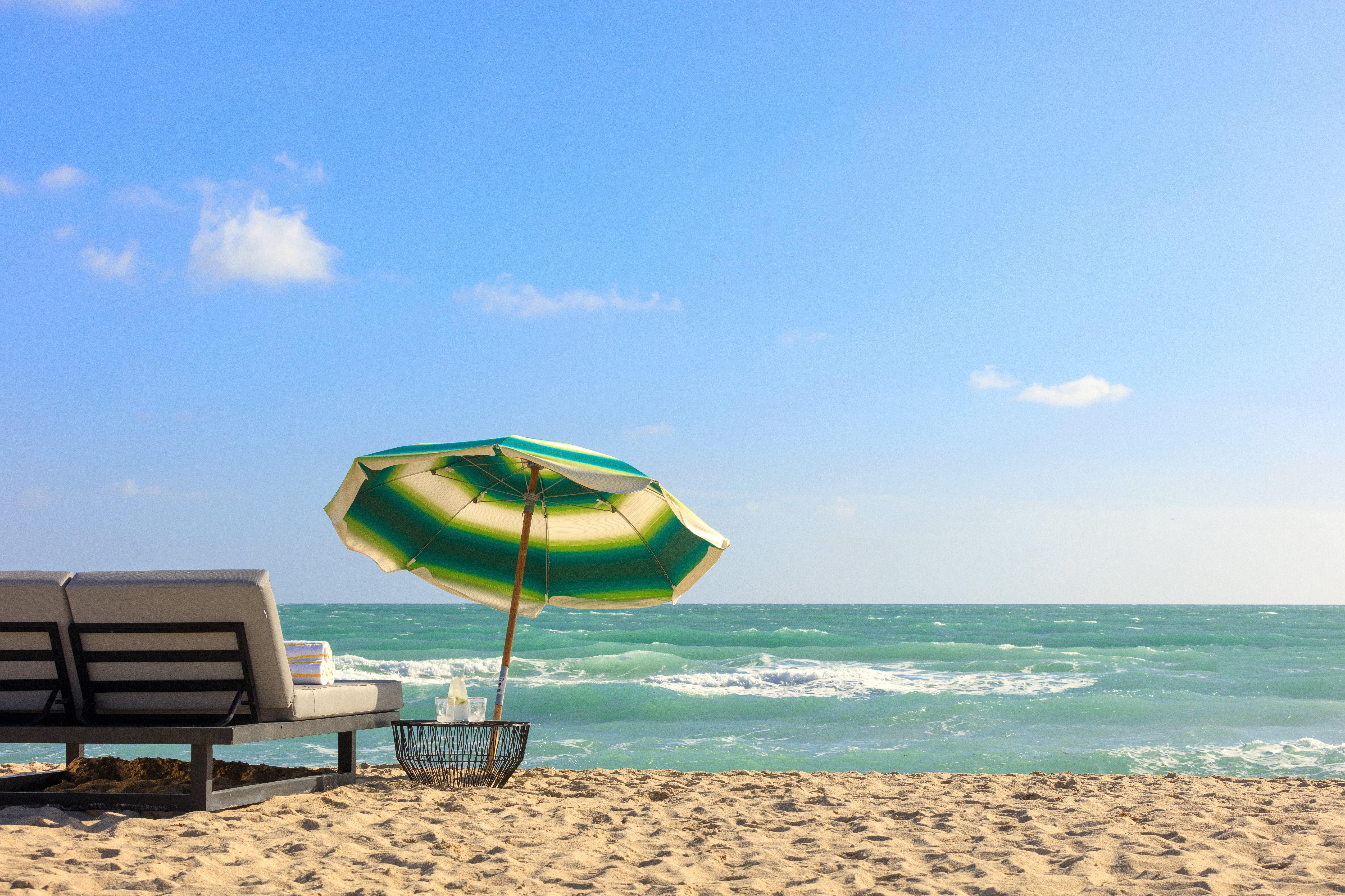Kimpton Surfcomber Hotel By Ihg Маями Бийч Екстериор снимка