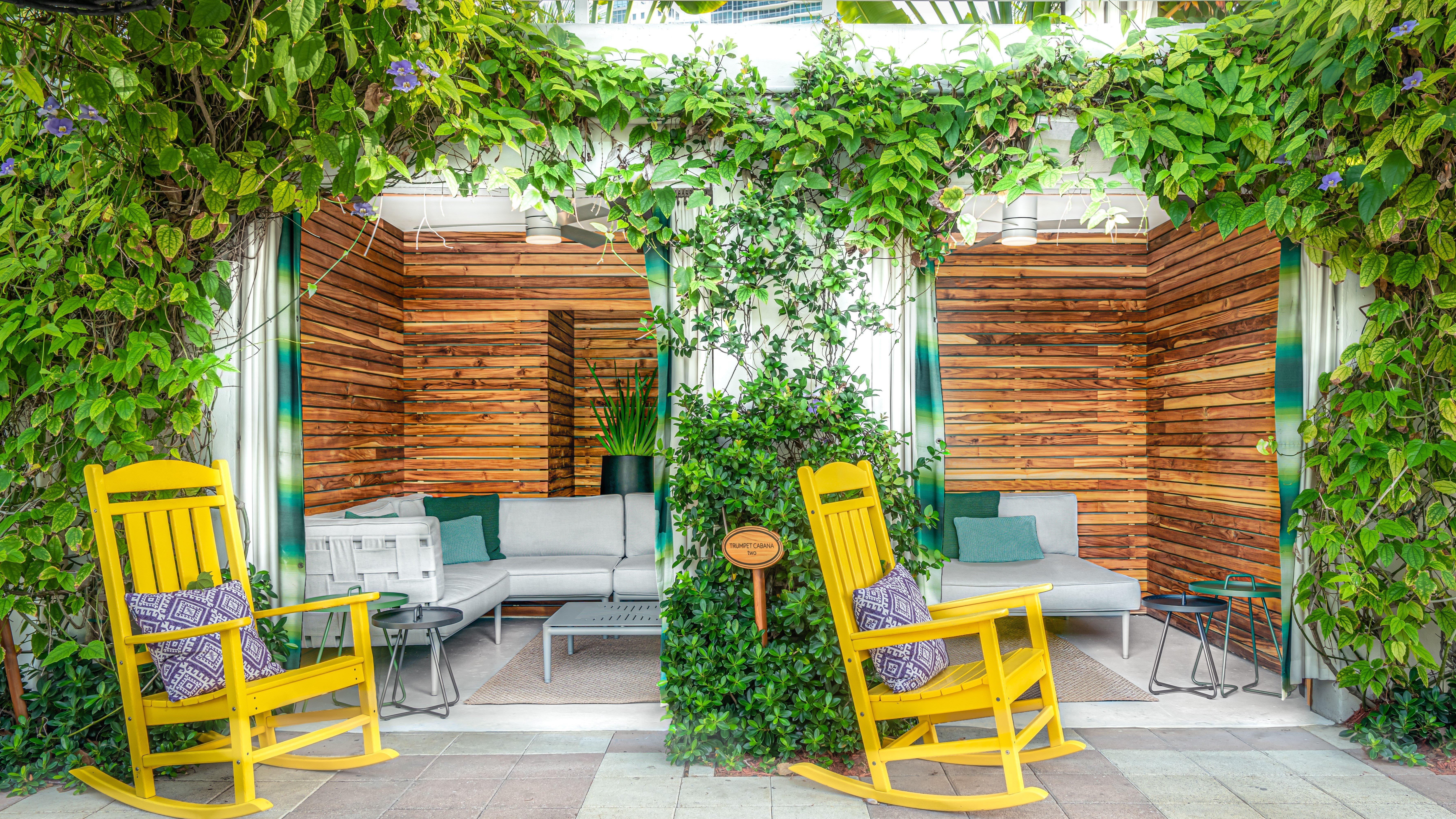 Kimpton Surfcomber Hotel By Ihg Маями Бийч Екстериор снимка