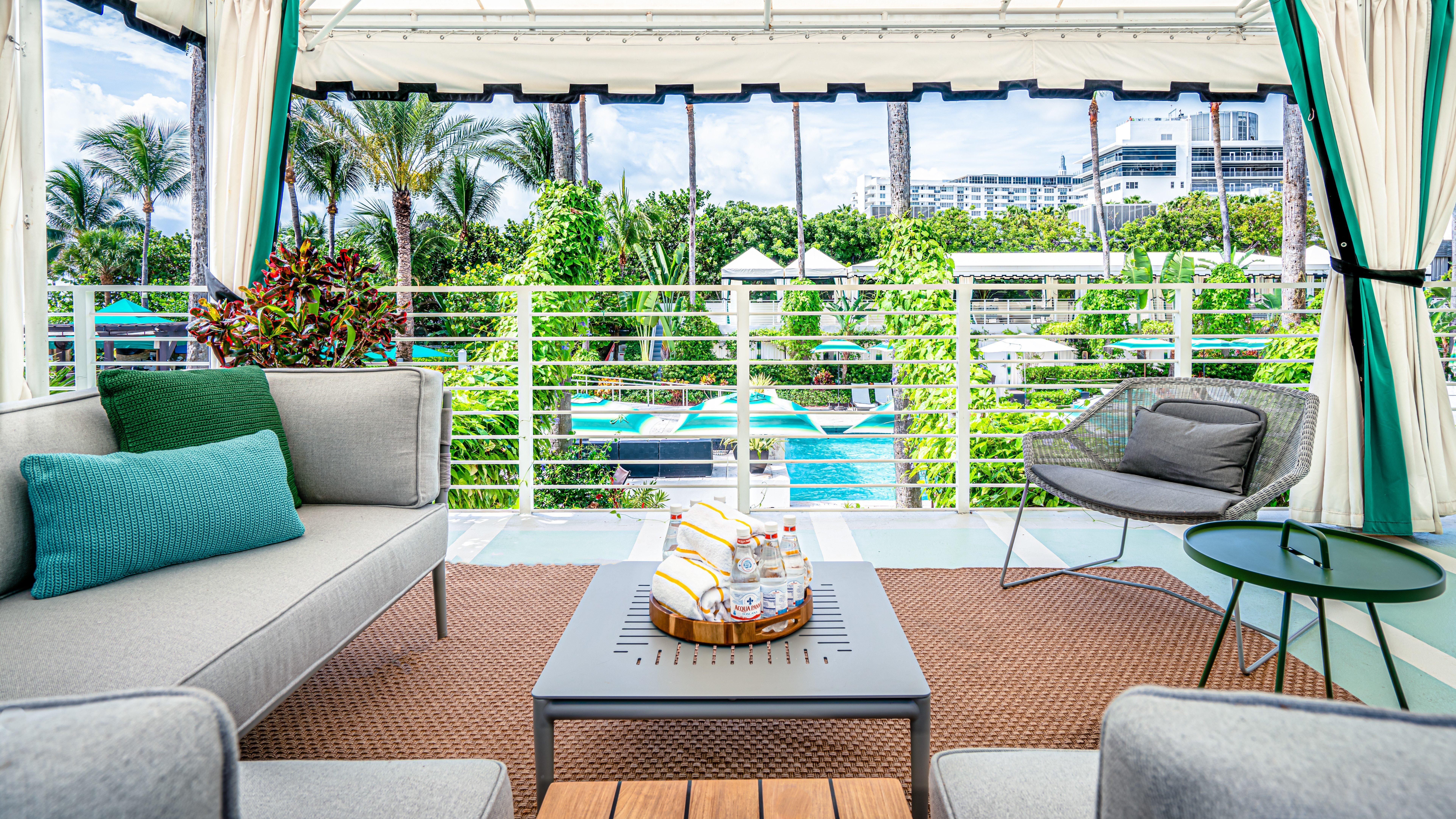 Kimpton Surfcomber Hotel By Ihg Маями Бийч Екстериор снимка